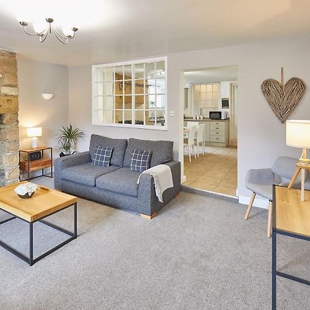 Host & Stay - Princess Place Townhouse Whitby Dış mekan fotoğraf