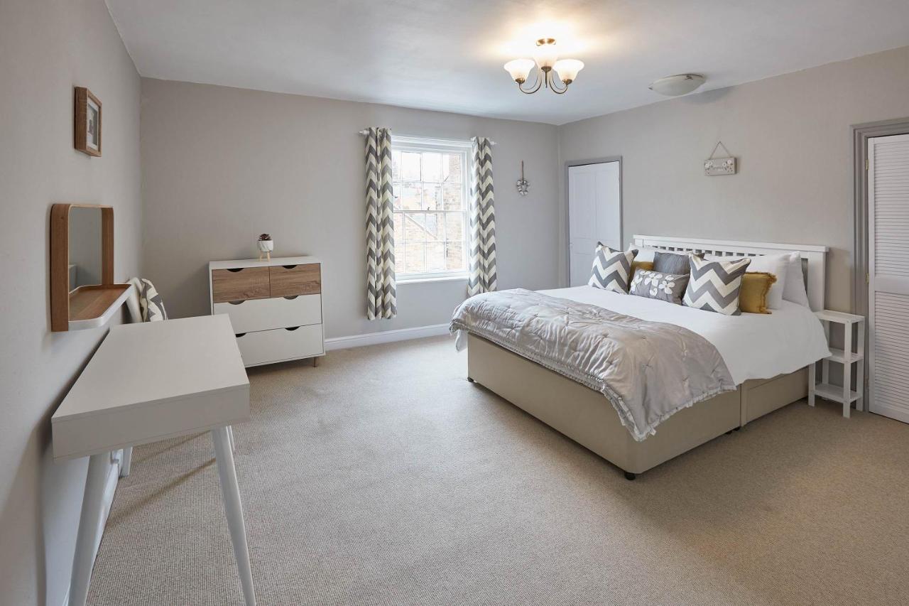 Host & Stay - Princess Place Townhouse Whitby Dış mekan fotoğraf