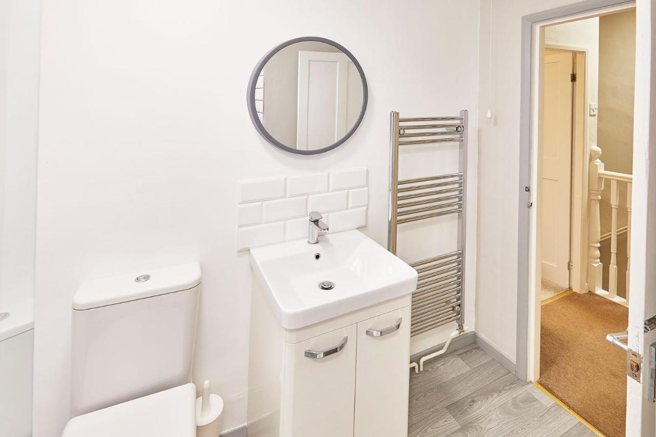 Host & Stay - Princess Place Townhouse Whitby Dış mekan fotoğraf
